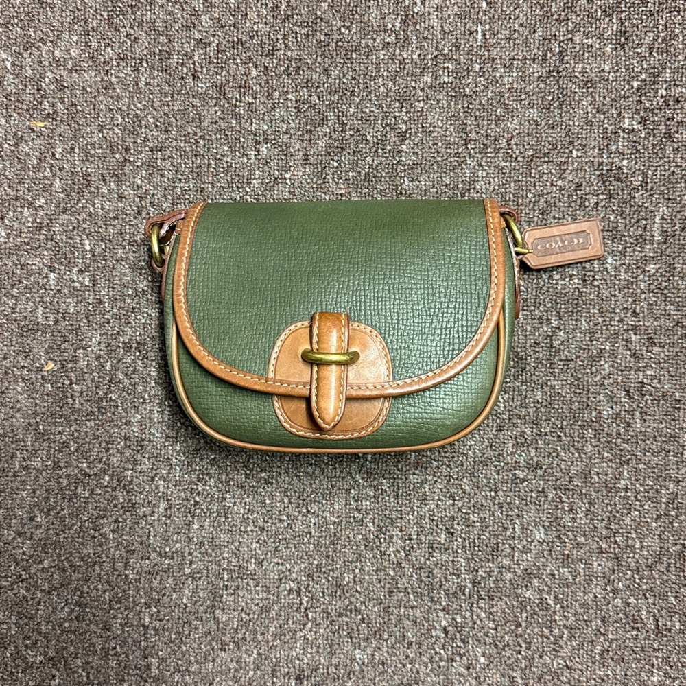 Vintage Coach Cassidy mini bag 4204 olive green w/ tan Dakota collection Italy - Picture 2 of 16